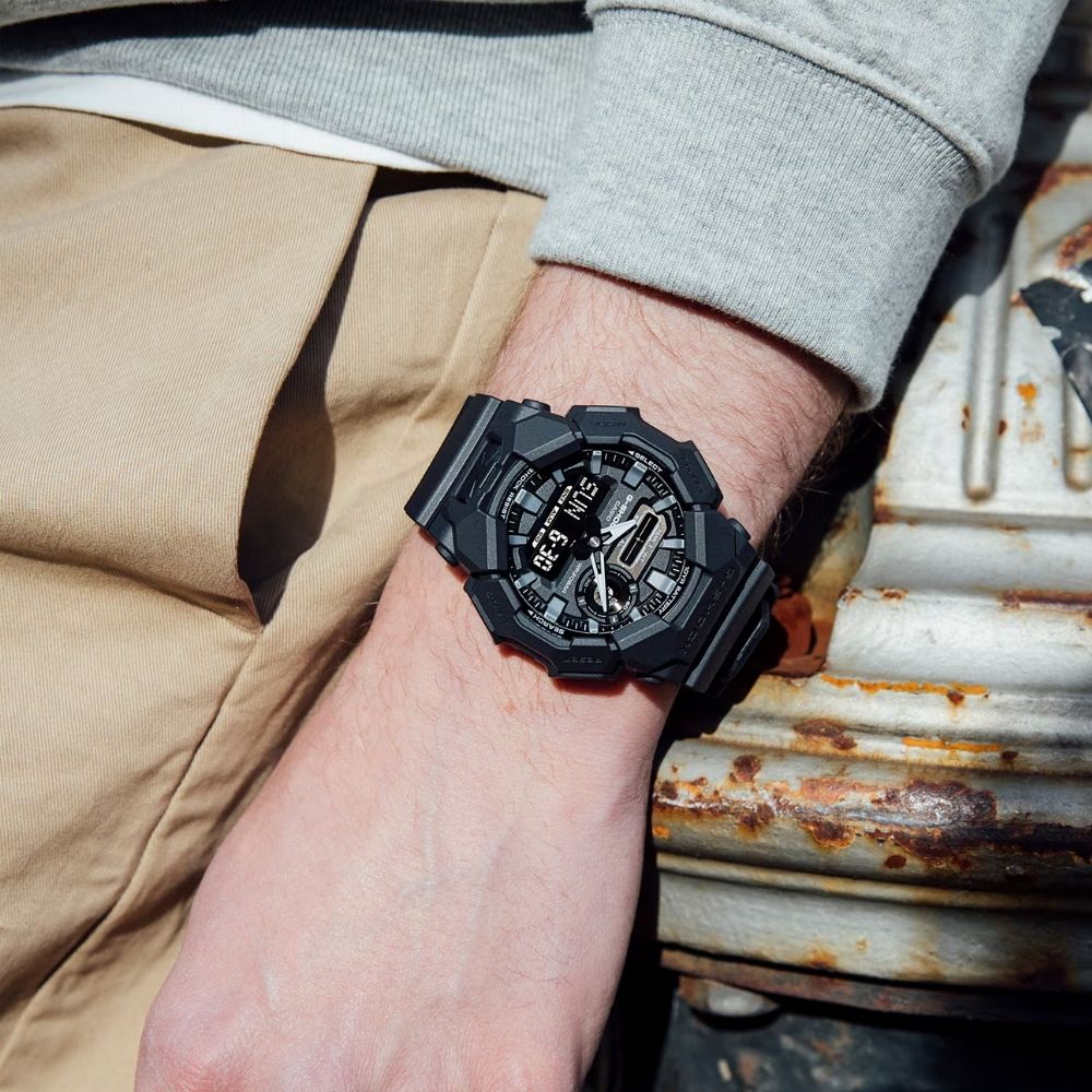 G-Shock GA-010-1A1ER G-Shock GA-010-1A1ER