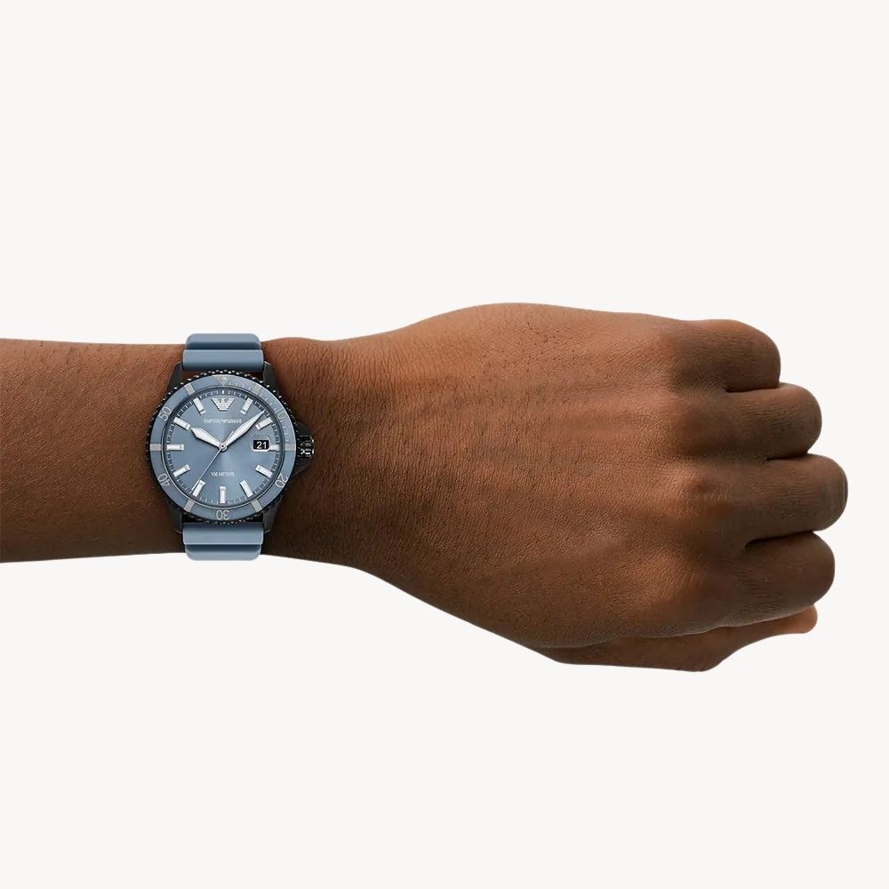 Emporio Armani World Explorer AR11685 Emporio Armani World Explorer AR11685