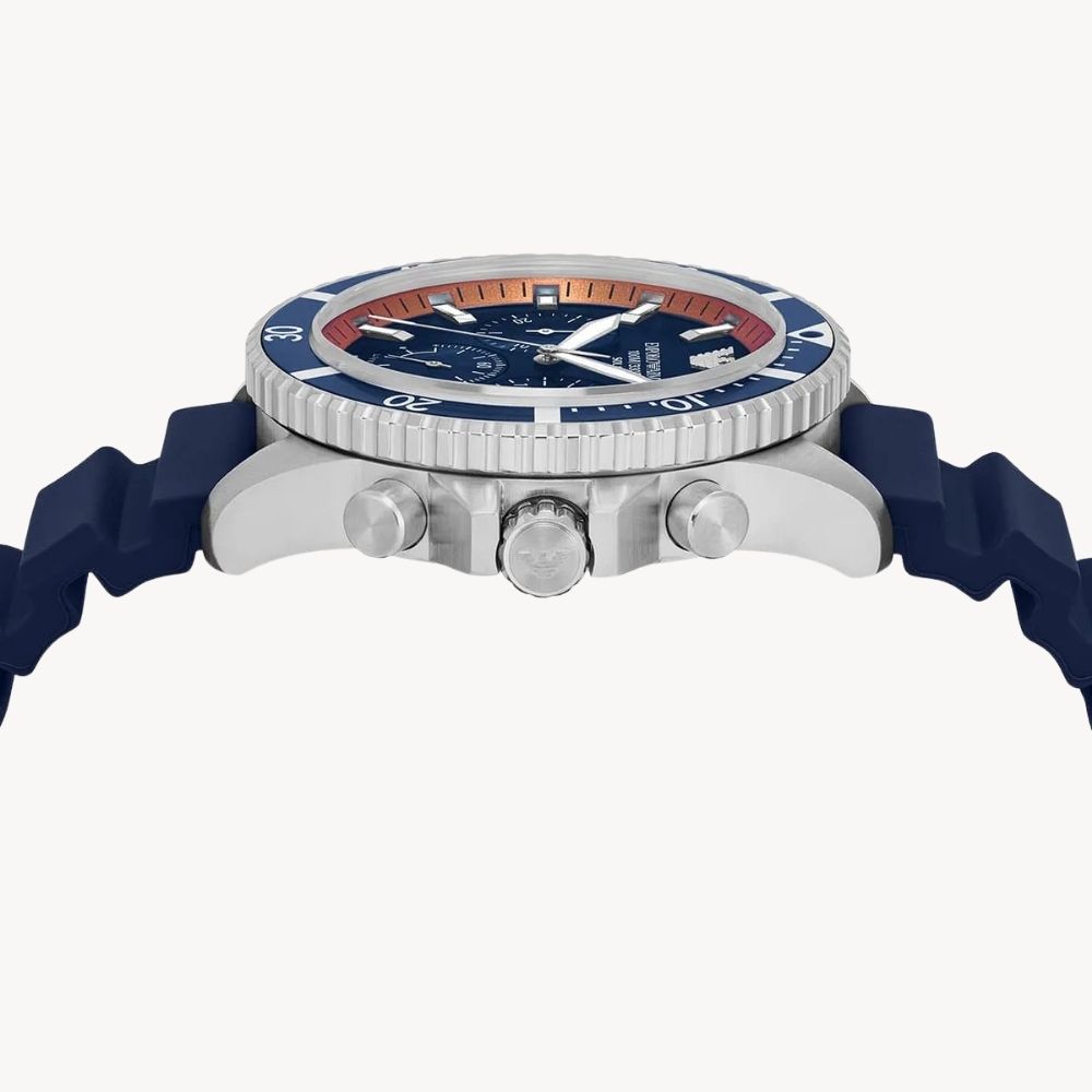Emporio Armani World Explorer AR11696 Emporio Armani World Explorer AR11696